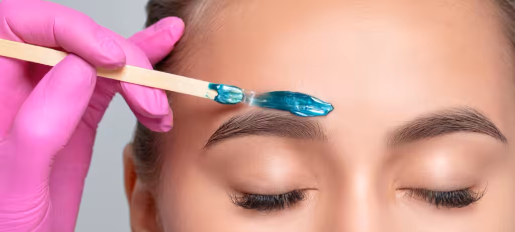Augenbrauen Waxing
